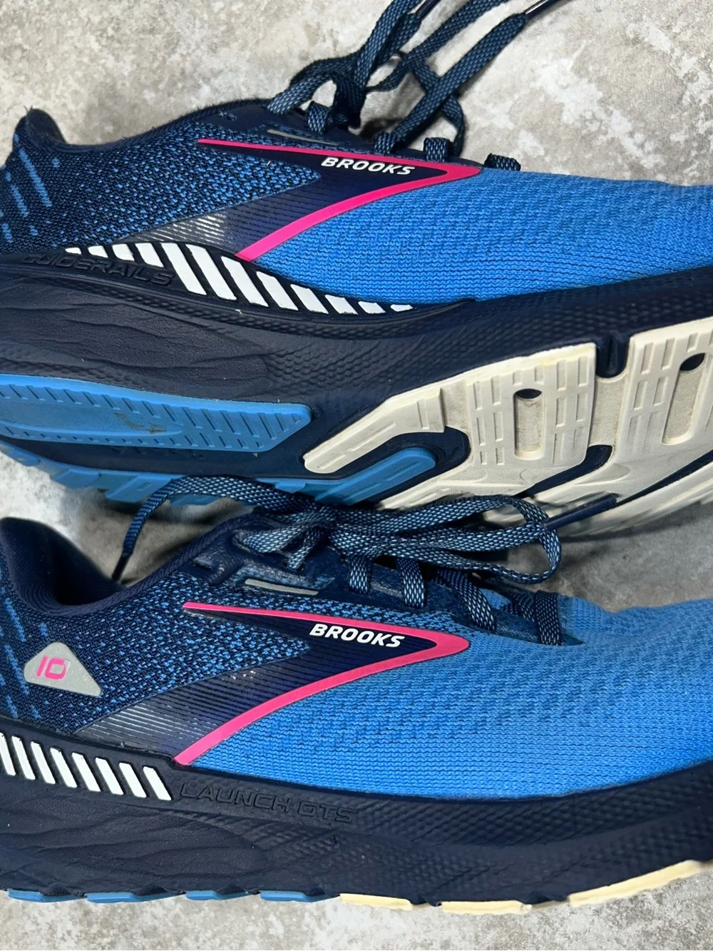 Brooks Launch GTS 10 Women’s Size 8 B Sneaker Shoes Athletic Running Blue, Pink